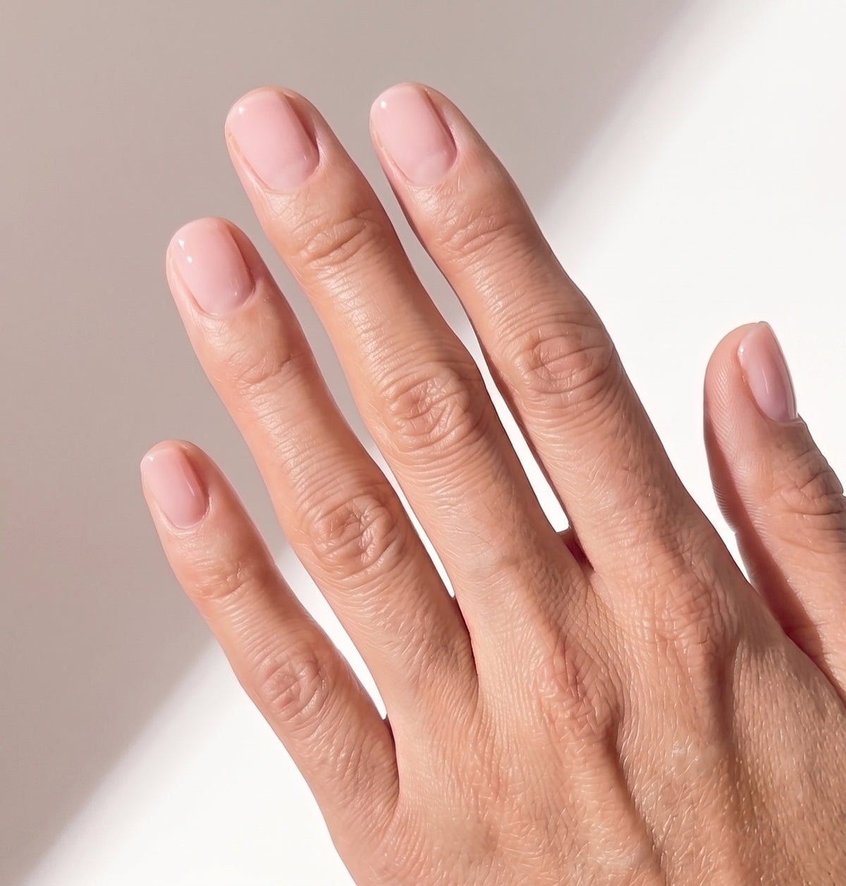 Old Money Nails: Tipps & Inspirationen