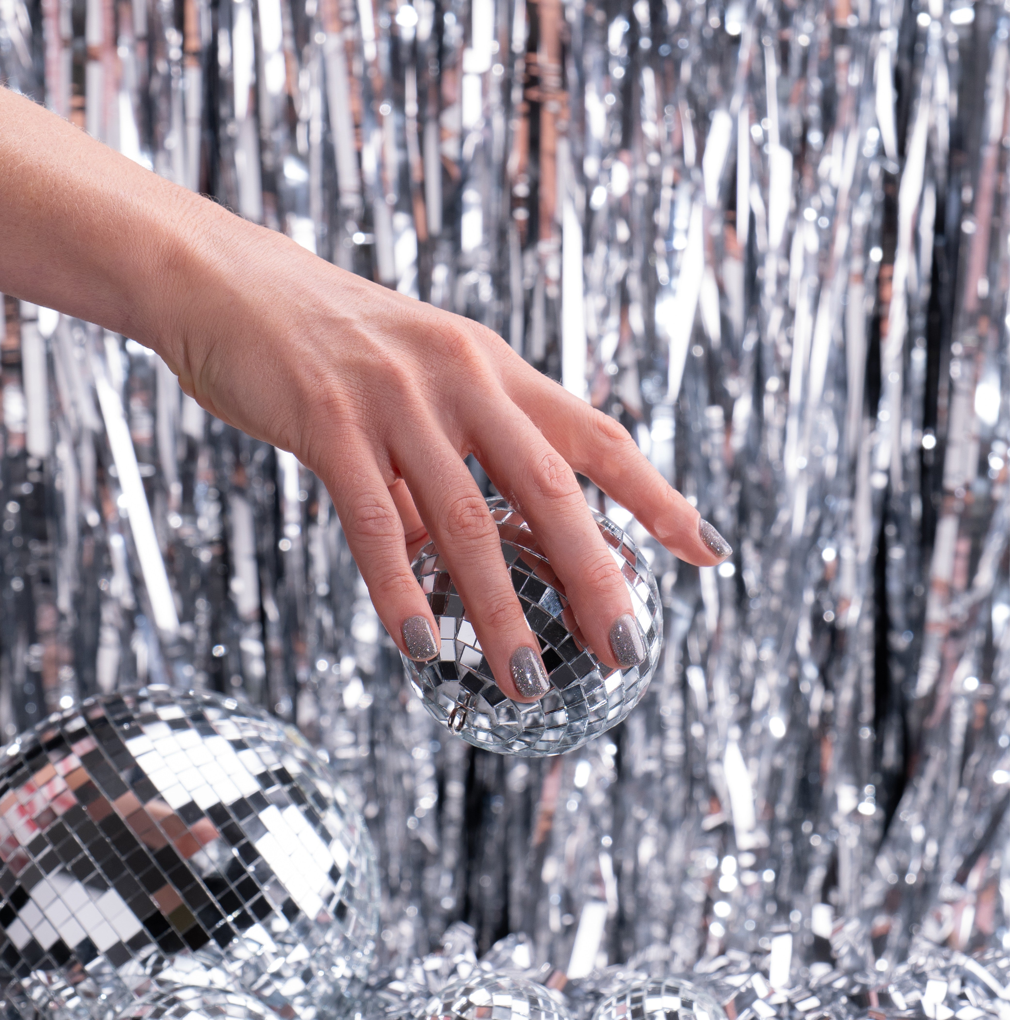 Die schönsten Designs für deine Nägel zu Weihnachten