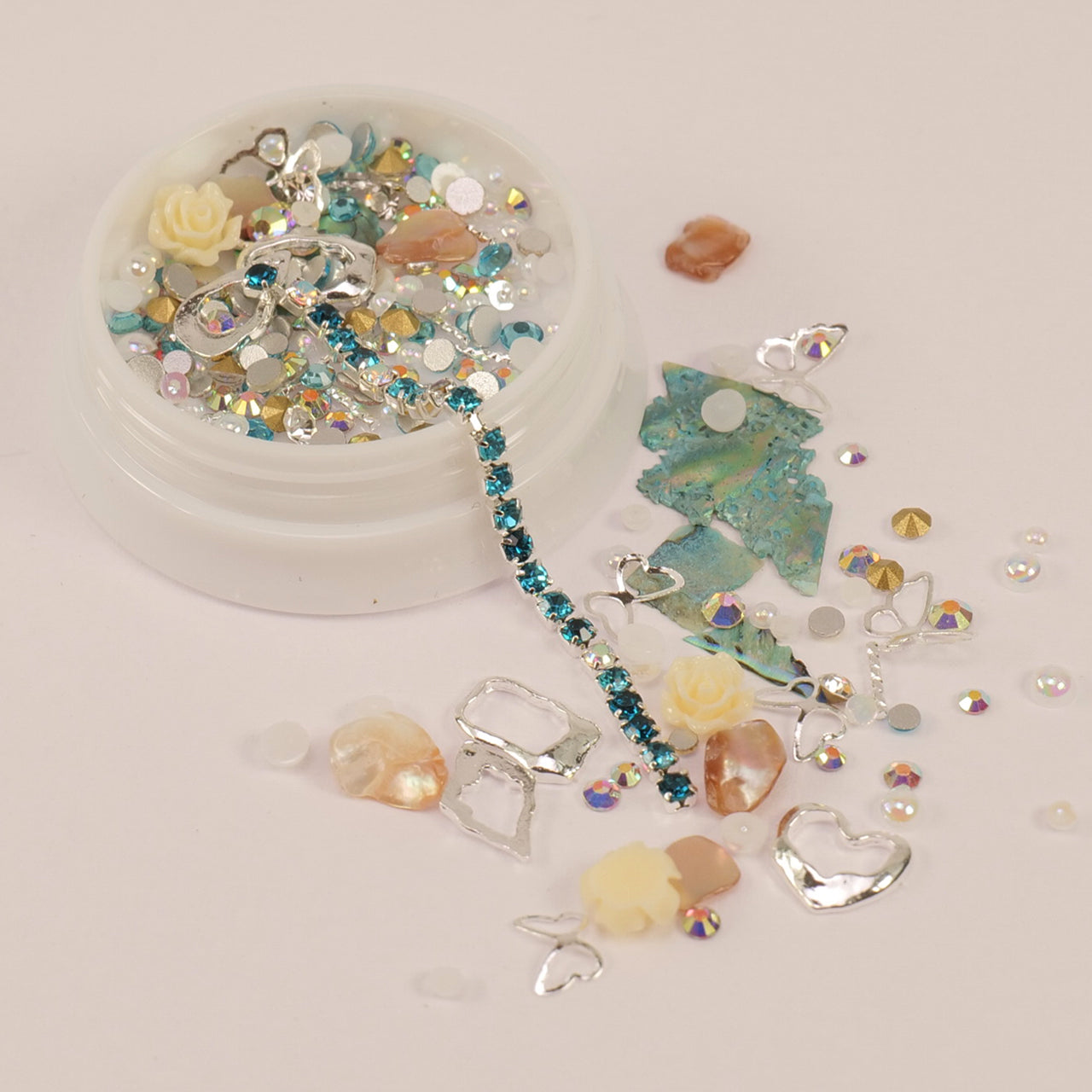 Nail Art Mix Seashell, Perlen, Strass, silberner Schmuck